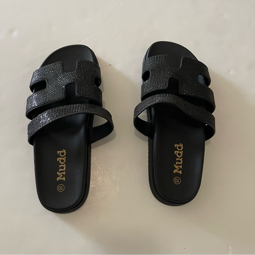 Stylish Black Slide Sandals With Texture Straps